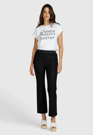 Trousers in a Jagged Pattern
